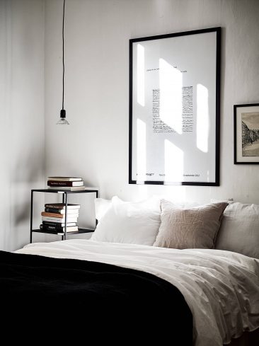 Appartement en noir et blanc de style scandinave