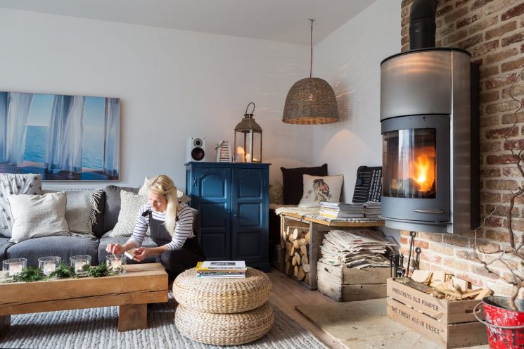 La maison de campagne de Kay Prestney dans le Sussex anglais sous influence scandinave