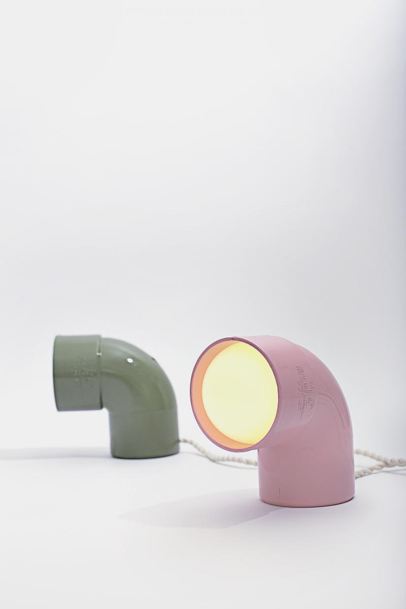 Le Grand Appartement || Lampe à poser Plastic Show Off à faire soi-même Le Grand Appartement || Lampe à poser Plastic Show Off à faire soi-même