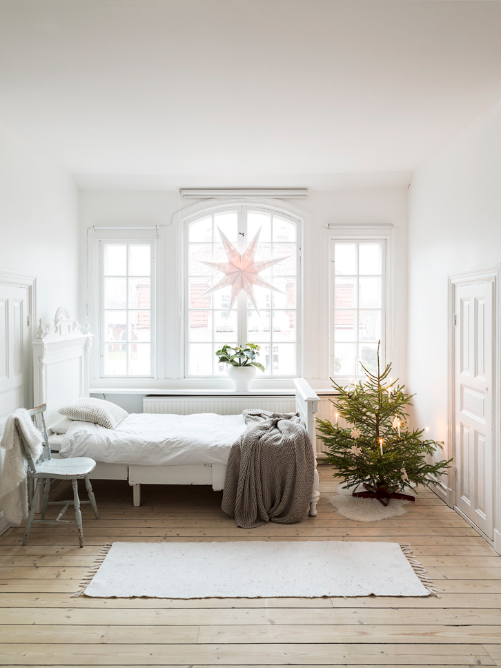 La maison de Sofia à Vetlanda à la décoration de Noël minimaliste