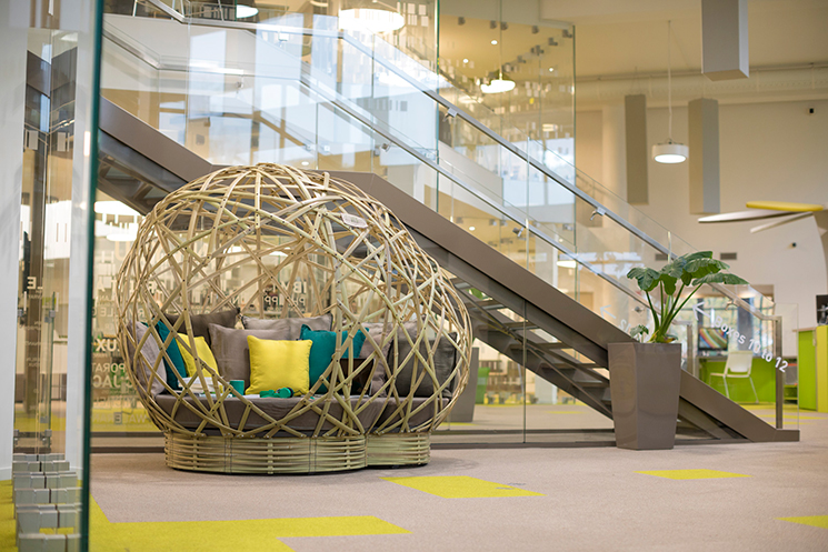 Déambulons, des structures cocon en bambou Déambulons, des structures cocon en bambou