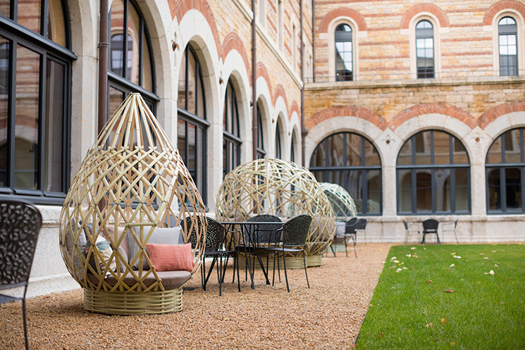 Déambulons, des structures cocon en bambou Déambulons, des structures cocon en bambou