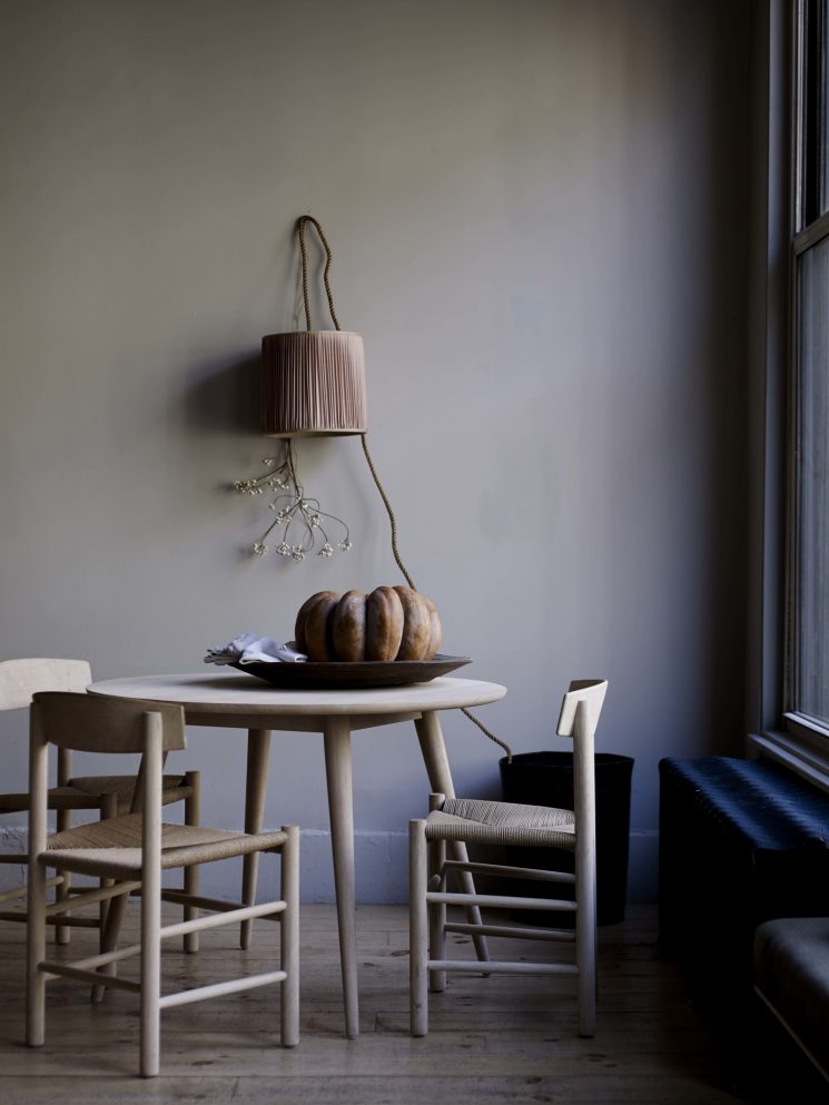 Décorez avec des bouquets de fleurs séchés | Styling : Hans Blomquist - Photo : Debi Treolar Décorez avec des bouquets de fleurs séchés | Styling : Hans Blomquist - Photo : Debi Treolar