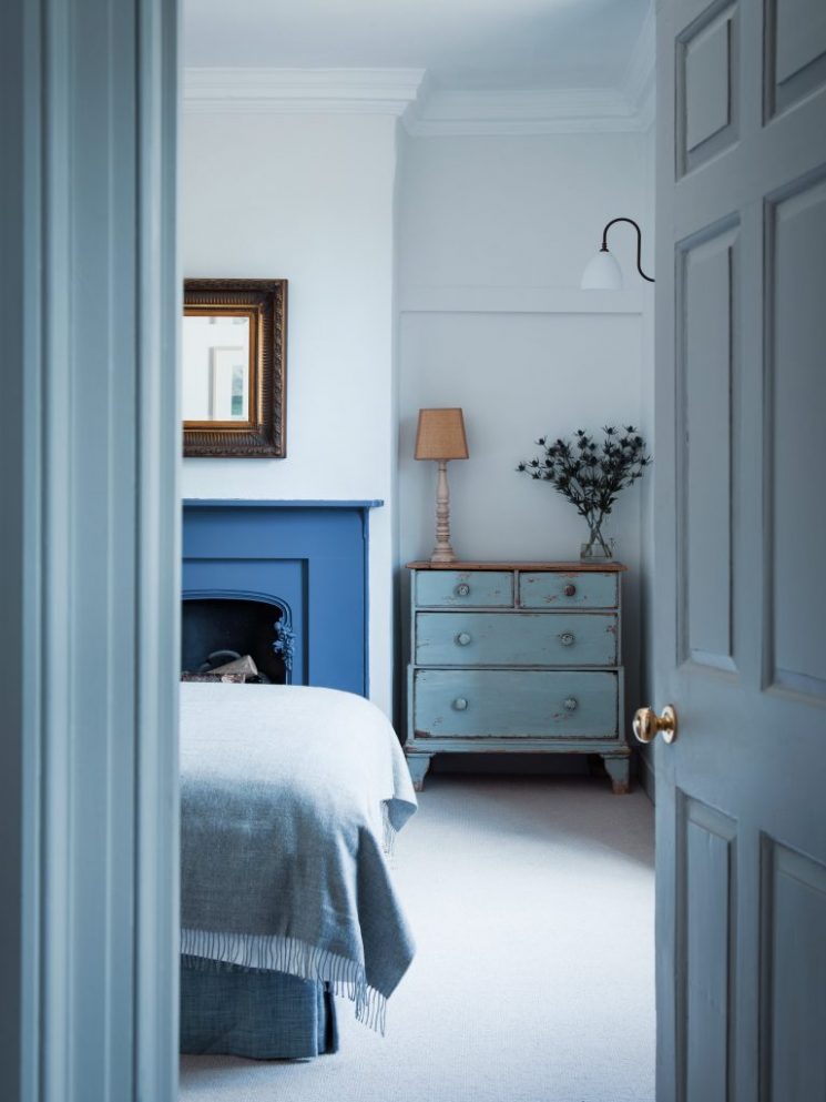Mark Lewis interior designer || Dorset house, ambiance surannée