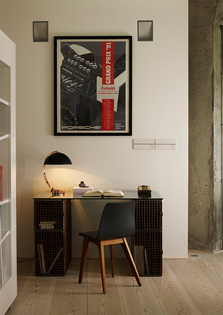 Original BTC - Lampe de bureau iconique, conçue par Charlie Bowles LONDON Original BTC - Lampe de bureau iconique, conçue par Charlie Bowles LONDON