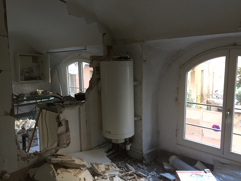 Projet d'aménagement d'une chambre d'hôtes : PENDANT LES TRAVAUX Projet d'aménagement d'une chambre d'hôtes : PENDANT LES TRAVAUX