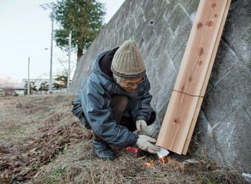 La technique du bois brûlé ou Shou Sugi Ban mise en oeuvre par l'architecte Terunobu Fujimori