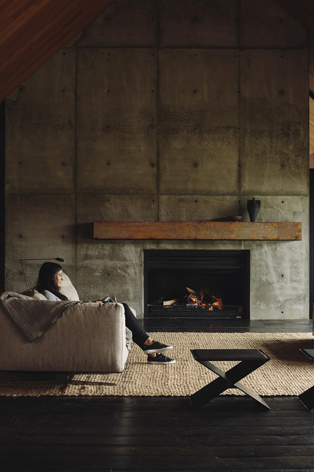 Forest House, une maison de béton et de bois au cœur de la nature par Fearon hay architectee - New Zeland