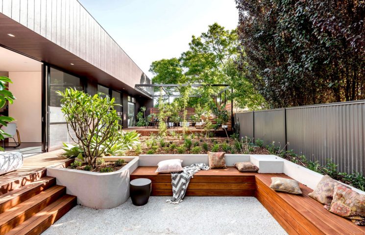 Maison en Australie ouverte sur l'extérieur // Salon extérieur Maison en Australie ouverte sur l'extérieur // Salon extérieur
