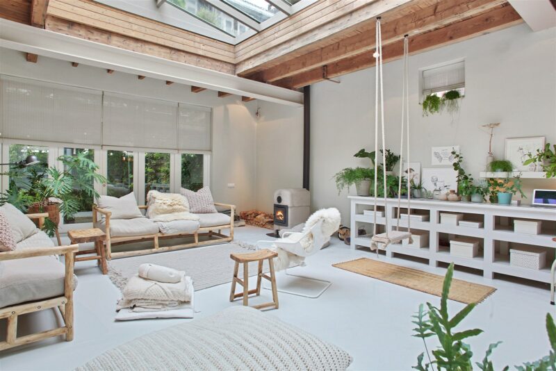 Le loft baigné de lumière d'Irène Mertens à Amsterdam, propriétaire de Sukha Le loft baigné de lumière d'Irène Mertens à Amsterdam, propriétaire de Sukha