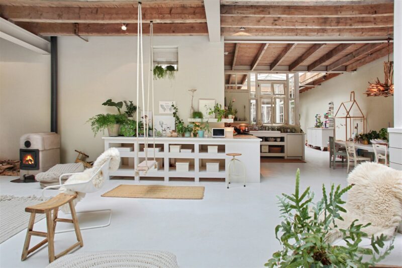 Le loft baigné de lumière d'Irène Mertens à Amsterdam, propriétaire de Sukha Le loft baigné de lumière d'Irène Mertens à Amsterdam, propriétaire de Sukha