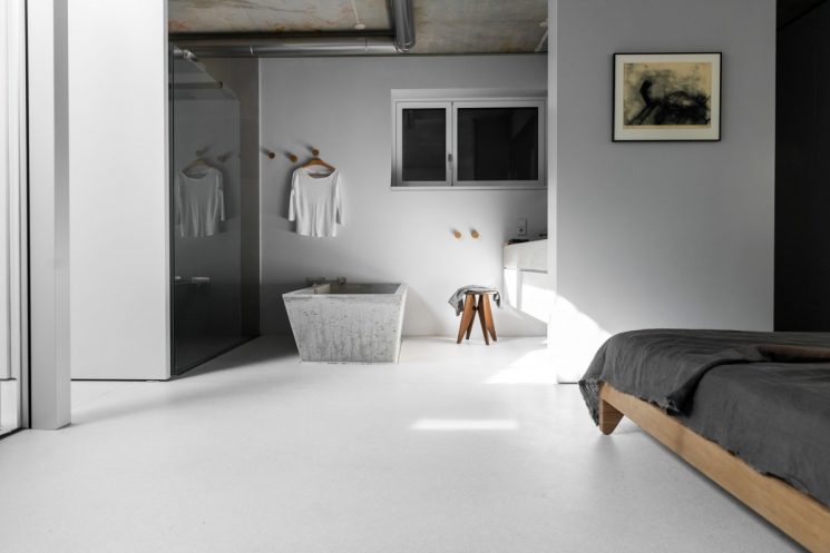 Design et béton, versus minimaliste | Une maison Bąk-HOUSE à Berlin par Loft Kolasinski