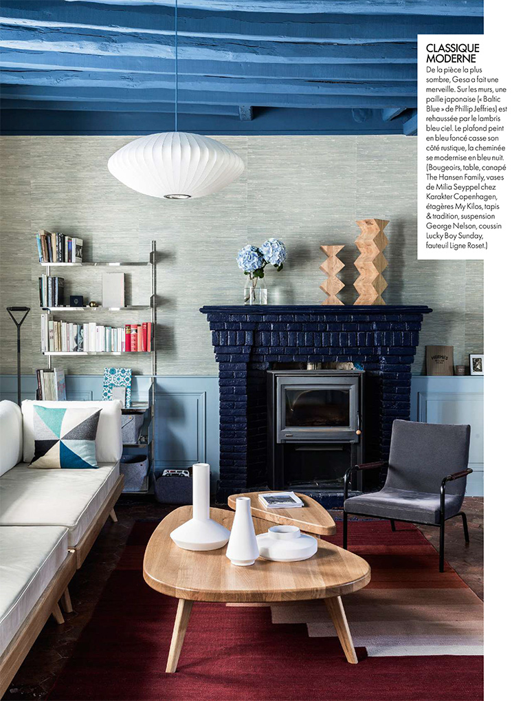 La maison normande de la designer Gesa Hansen qui affiche des poutres bleues La maison normande de la designer Gesa Hansen qui affiche des poutres bleues