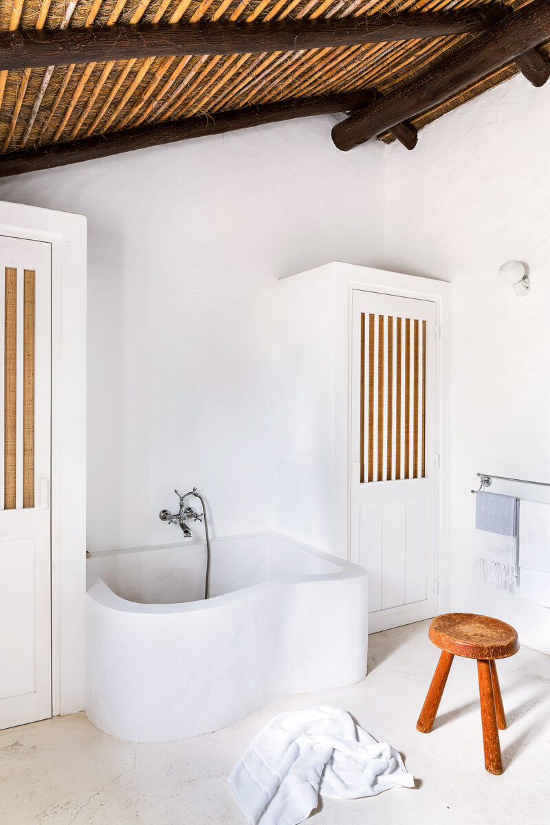 Maison à Comporta qui joue la carte rustique et vintage Maison à Comporta qui joue la carte rustique et vintage