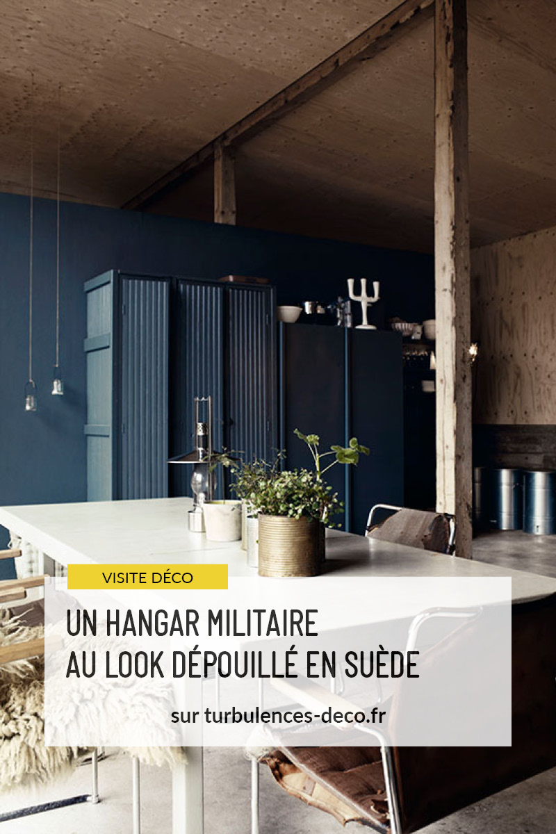 Un ancien hangar militaire, transformée en maison de vacances à retrouver sur Turbulences Déco Un ancien hangar militaire, transformée en maison de vacances à retrouver sur Turbulences Déco