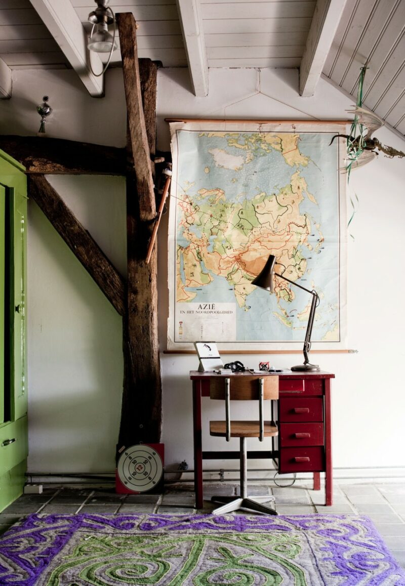 Bureaux d'école vintage... pour les petits et les grands aussi Bureaux d'école vintage... pour les petits et les grands aussi