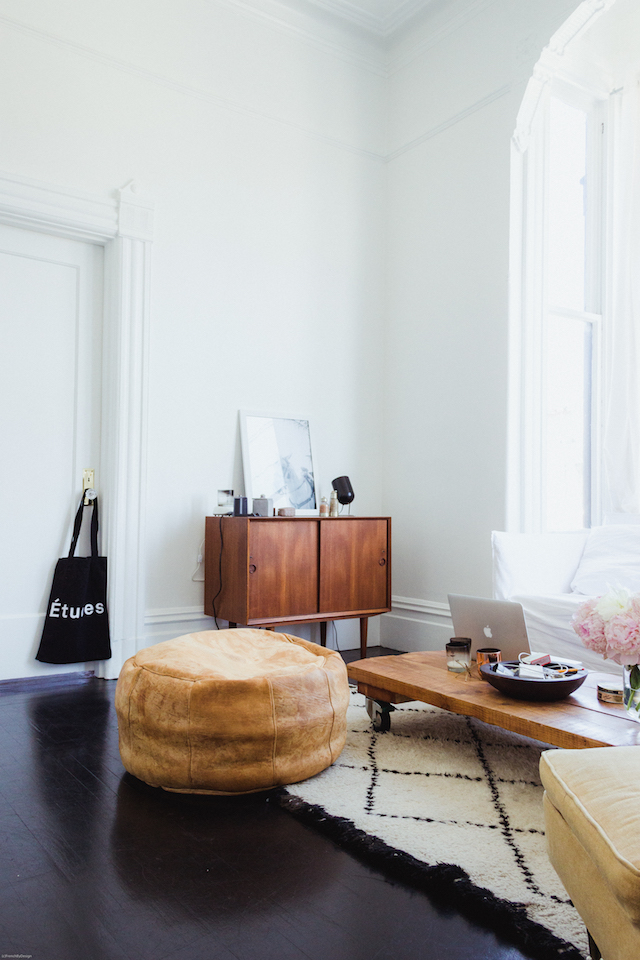 Intérieurs blancs chic et trendy || L'appartement de Si, french by design à San Francisco