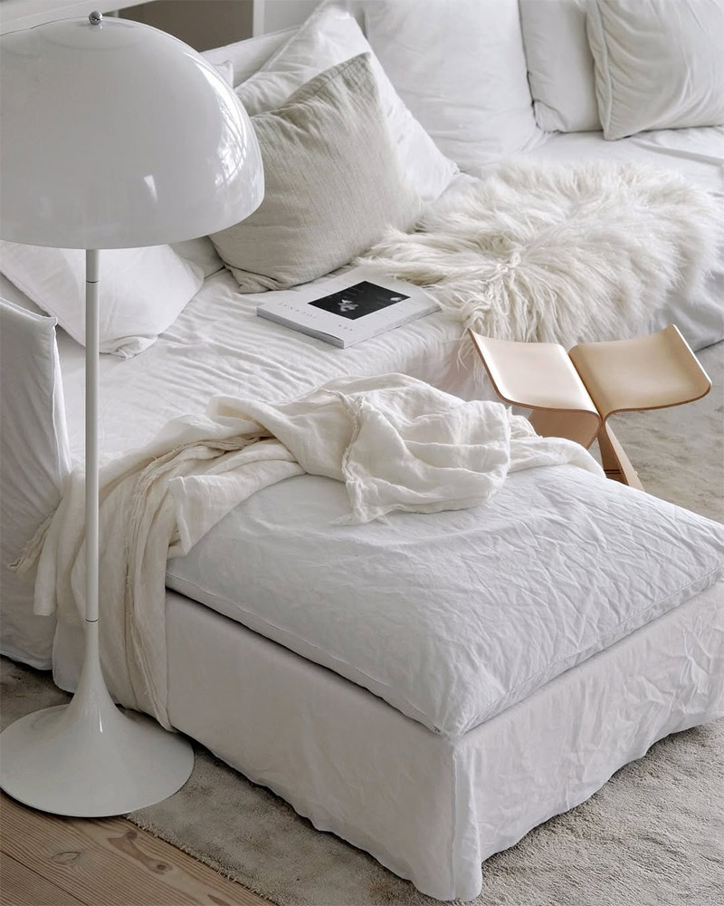 L'intérieur blanc et texturé d'Anette de @whitelivingetc en Suède L'intérieur blanc et texturé d'Anette de @whitelivingetc en Suède