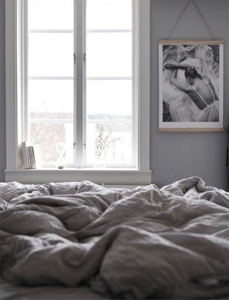 La maison de la suédoise Anna Kubel - Lit avec couette en lin La maison de la suédoise Anna Kubel - Lit avec couette en lin