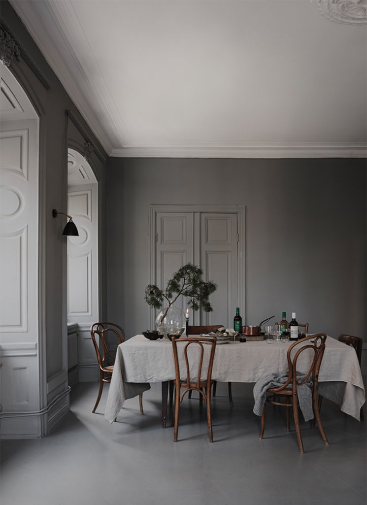 Une table de fête kinfolk, nature et rustique Une table de fête kinfolk, nature et rustique