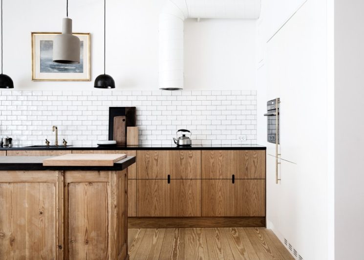 Cuisine en bois minimaliste par le fabricant danois KBH Københavns Møbelsnedkeri