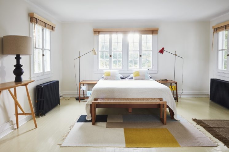 Une maison minimaliste + neutre + Shaker + Middle Century || Bellport house par CS Valentin