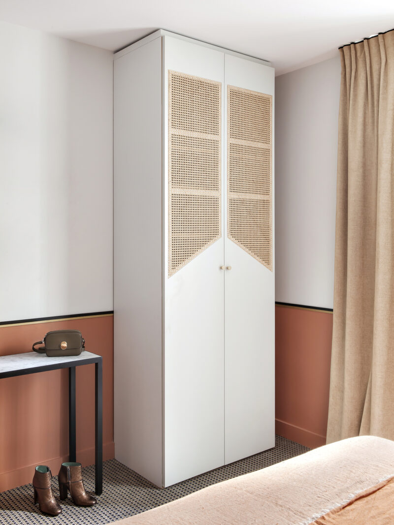 Cannage, quand tu nous tiens... || Chambre de l'hôtel Doisy Etoile Cannage, quand tu nous tiens... || Chambre de l'hôtel Doisy Etoile