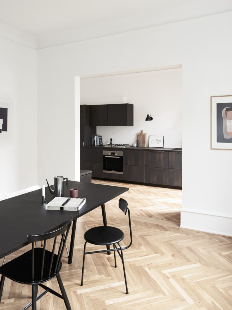 Style "Old New" || Cuisine Reform - La cuisine Norm Architects de Thomas Nissen, fondateur de The Poster Club à Copenhague Style "Old New" || Cuisine Reform - La cuisine Norm Architects de Thomas Nissen, fondateur de The Poster Club à Copenhague