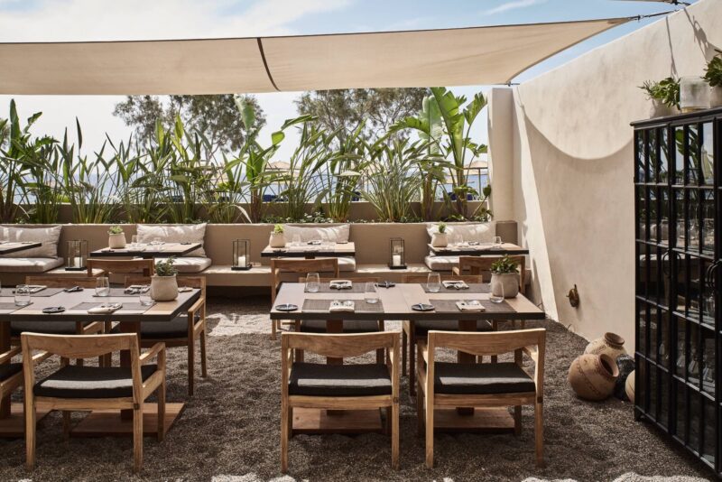 Istoria hôtel à Santorin, par Interior Design Laboratorium (Athènes)