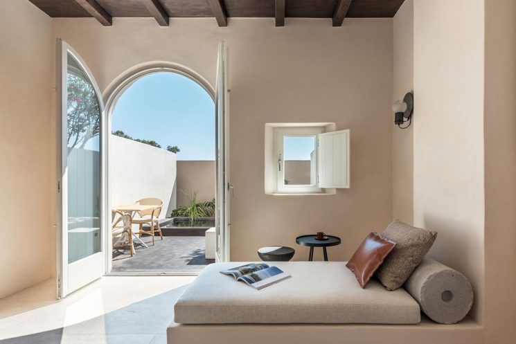Istoria hôtel à Santorin, par Interior Design Laboratorium (Athènes)