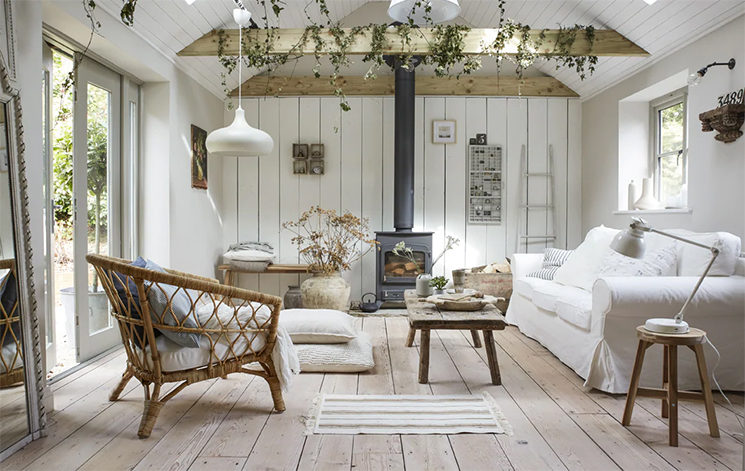 [ Atout charme du pin en aménagement intérieur ] Esprit shabby chic pour cette maison de campagne