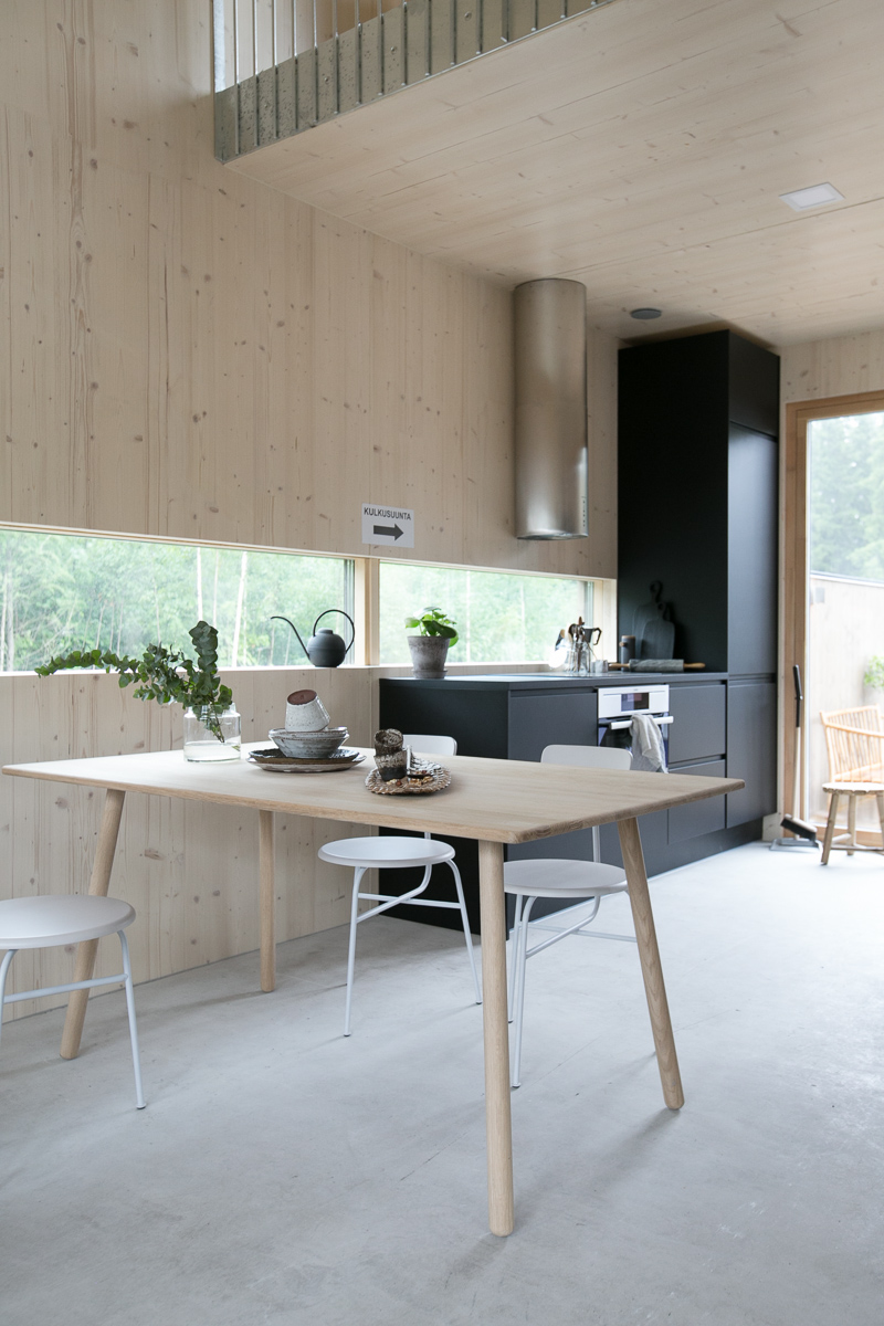 [ Atout charme du pin en aménagement intérieur ] Maison Kotola par Asuntomessut