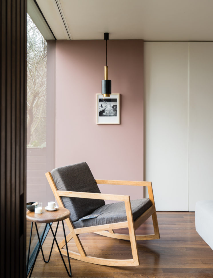 9 nouvelles couleurs Farrow and Ball || SULKING ROOM PINK® n°295