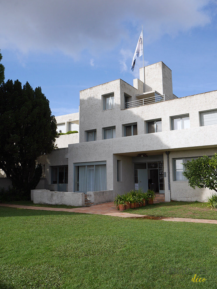 Les fantômes de la ville de Noailles - Visite de la mythique villa art déco à Hyères