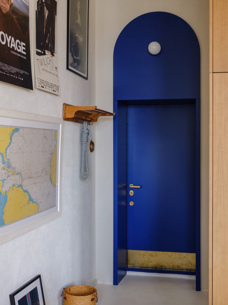 6 astuces pour rendre sa porte d'entrée design et glamour // S'amuser des volumes // Design : Emil Dervish 6 astuces pour rendre sa porte d'entrée design et glamour // S'amuser des volumes // Design : Emil Dervish
