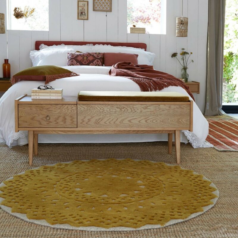 Une jolie collab Billie Blanket et La Redoute Intérieurs // banc bout de lit Une jolie collab Billie Blanket et La Redoute Intérieurs // La coiffeuse en chêne