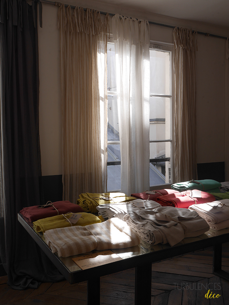 Visite de la boutique Borgo delle Tovaglie à Paris // Turbulences Déco Visite de la boutique Borgo delle Tovaglie à Paris // Turbulences Déco