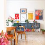 Blanc et couleurs vitaminées en déco