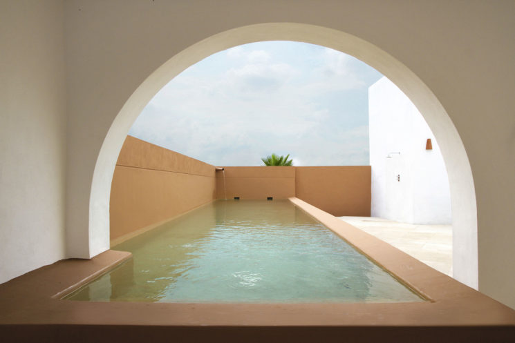 Ferme restaurée par l'architecte Álvaro Carrillo