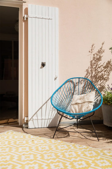 Optimiser l'aménagement de sa terrasse // Une petite terrasse ayant des airs du sud au cœur de Paris