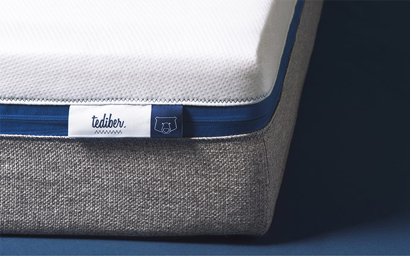 La housse déhoussable de matelas Tediber, lavable, facile à enlever et à remettre 