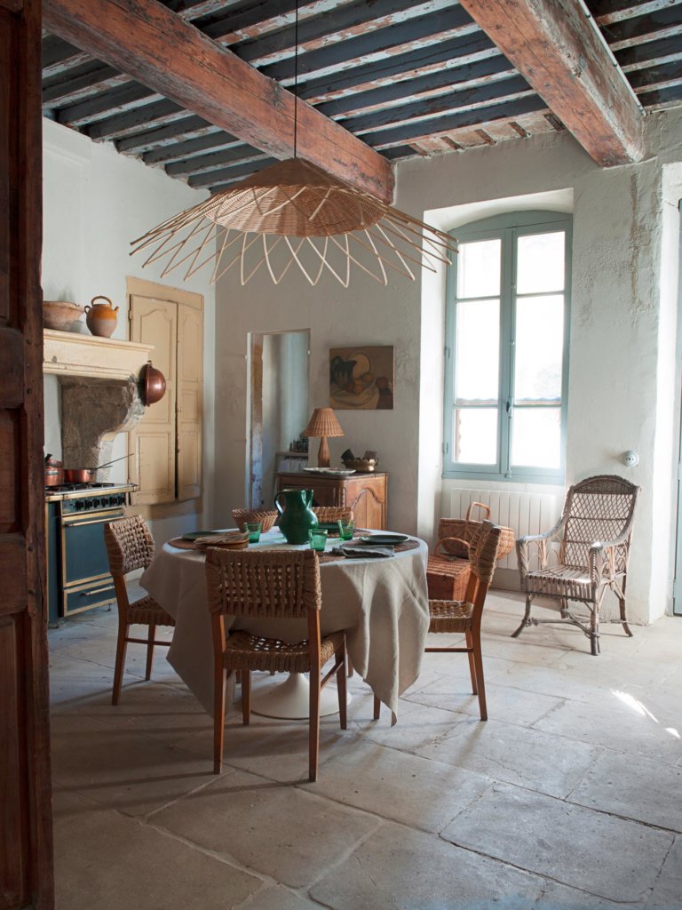 Atelier Vime à Vallabrègues, sélection d’objet et de mobilier vintage en vannerie, rotin ou corde