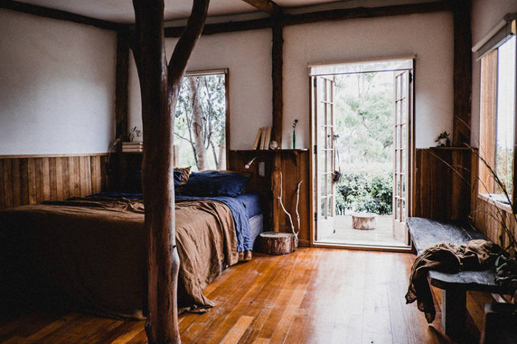 Un cabanon de pêcheur au style rustique rudimentaire // The Shack à Bruny Island en Tasmanie @sheepwashbay