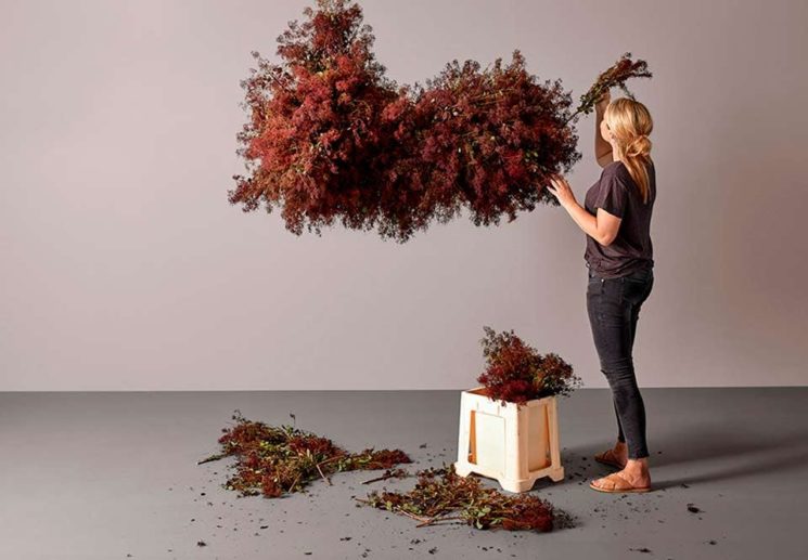 Installation florale à retrouver sur le compte Instagram de @boconcept_official 