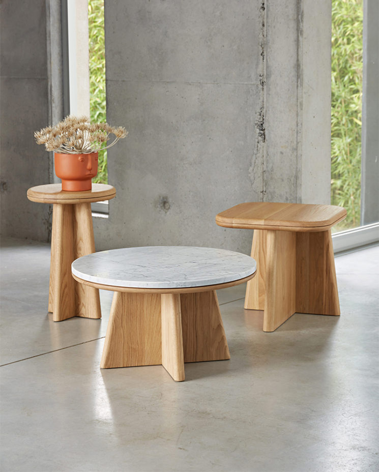 Catalogue printemps-été 2020 Ampm // Table basse ronde, Échos, design E. Gallina - 799 €