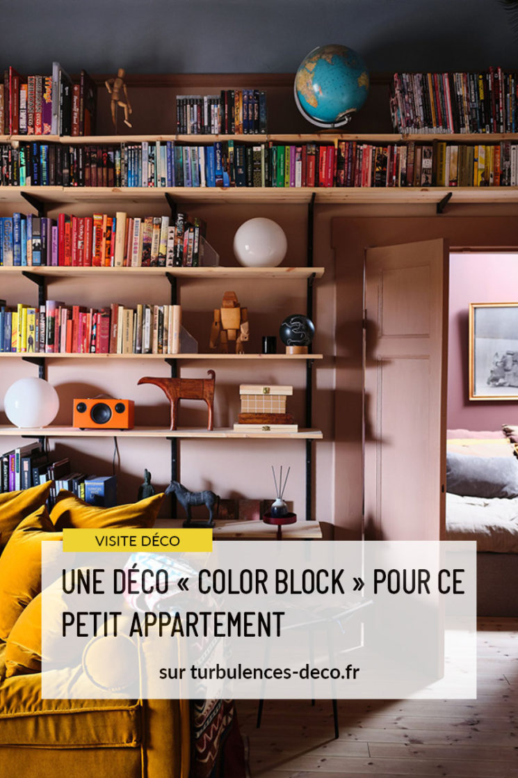 Une déco "color block" pour ce petit appartement à retrouver sur Turbulences Déco