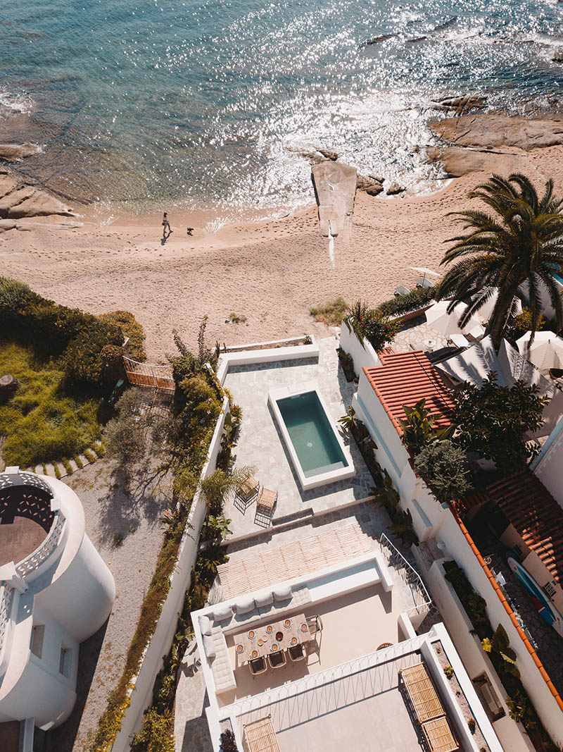 Villa Santa Teresa avec comme vue la Méditerranée au décor minimaliste, à louer près d'Ajaccio