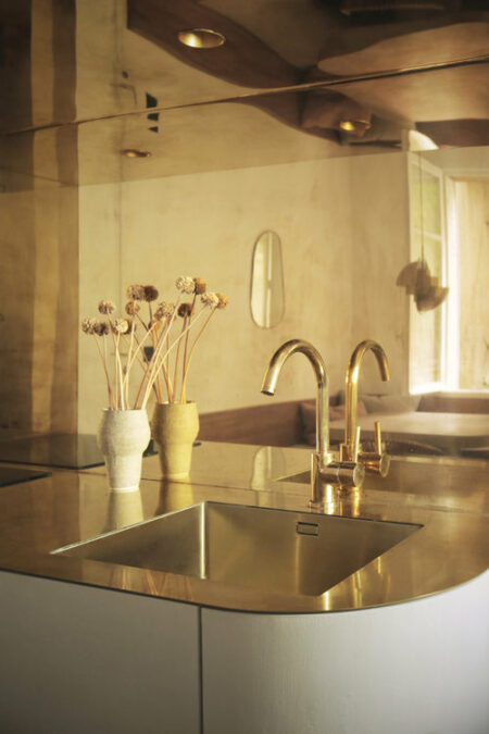 cuisine laiton_emmanuellesimon_apartment-saint-dominique-3