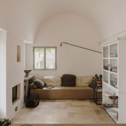 villa-castelluccio-design-interior-Andrew-Trotter_10