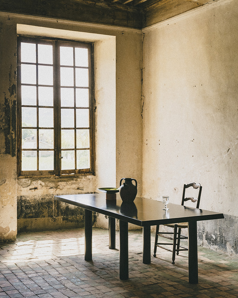 ÉDITIONS MIDI // Première collection, imaginée par Jérémie du Chaffaut // Table Taulo